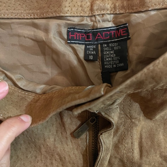 Leather pants with color block on the ends. - Picture 4 of 8